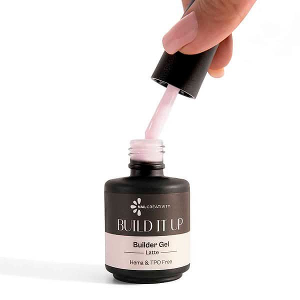 ⁦ג’ל בנייה בבקבוק גוון לאטה- BUILD IT UP Latte NAIL CREATIVITY⁩ – תמונה ⁦3⁩